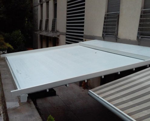 Instalación techo móvil para terraza