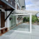 Instalación de pérgola de cristal con toldo en el techo y en las verticales motorizado con Somfy en Vera de Bidasoa